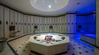 GRAND CETTIA HOTEL