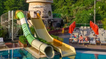 GRAND CETTIA HOTEL