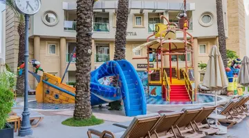 GRAND CETTIA HOTEL