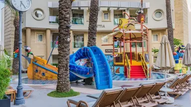 GRAND CETTIA HOTEL