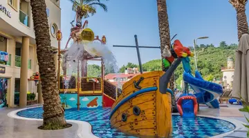 GRAND CETTIA HOTEL