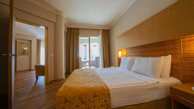 GRAND CETTIA HOTEL
