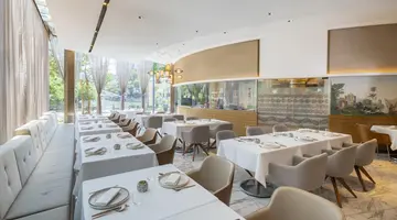Grand Copthorne Waterfront
