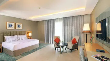 Grand Cosmopolitan Hotel