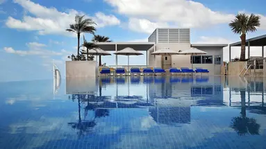 Grand Cosmopolitan Hotel