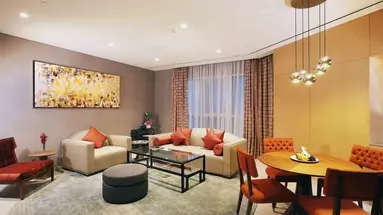 Grand Cosmopolitan Hotel