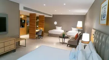 Grand Cosmopolitan Hotel