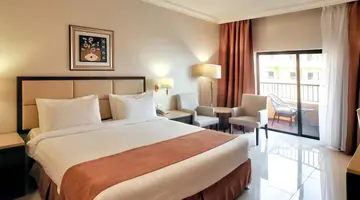 Grand East Resort