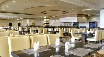 Grand East Resort