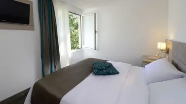 Grand Hotel Adriatic II