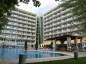 Grand Hotel Nirvana