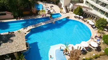 Grand Hotel Nirvana