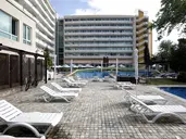 Grand Hotel Nirvana