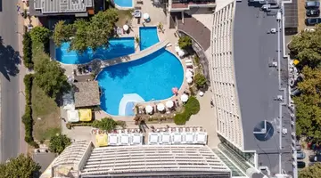 GRAND HOTEL NIRVANA