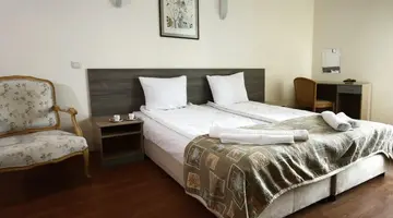 GRAND HOTEL NIRVANA