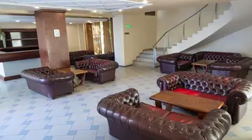 Grand Hotel Nirvana