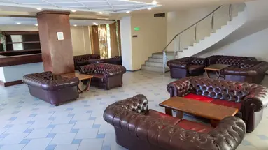 Grand Hotel Nirvana