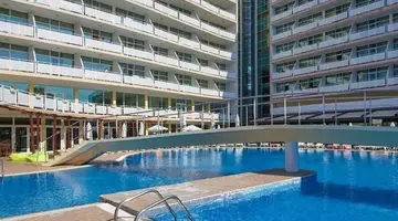 Grand Hotel Nirvana
