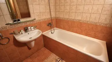 Grand Hotel Nirvana