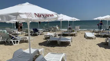GRAND HOTEL NIRVANA