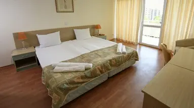 Grand Hotel Nirvana