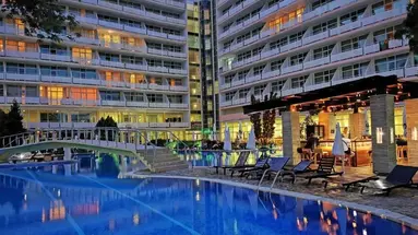 Grand Hotel Nirvana