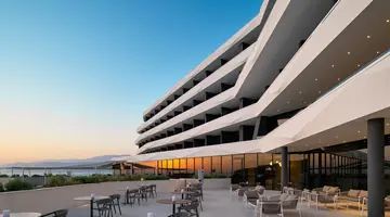 GRAND HOTEL VIEW