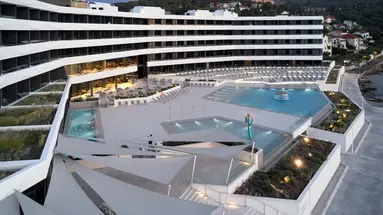 GRAND HOTEL VIEW