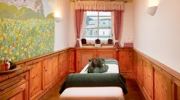 Grand Hotel
