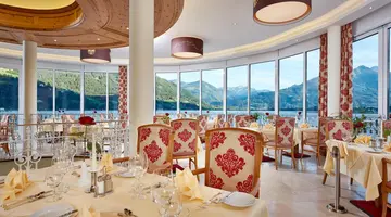 Grand Hotel