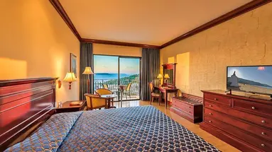 Grand Hotel