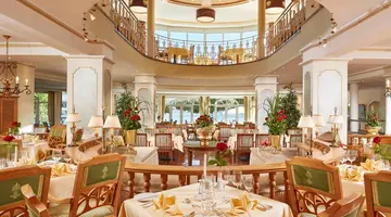 Grand Hotel