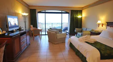 Grand Hotel