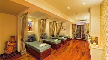 Grand Hotel