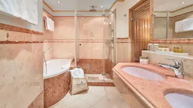 Grand Hotel