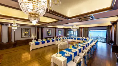 Grand Hotel