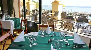 Grand Hotel