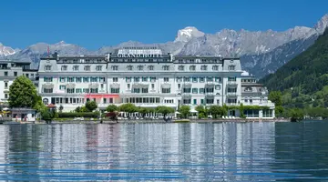 Grand Hotel