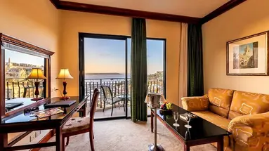 Grand Hotel