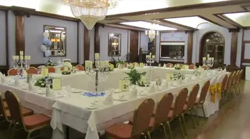 Grand Hotel