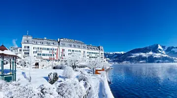 Grand Hotel