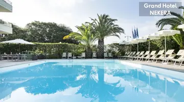GRAND HOTEL