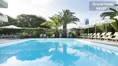 GRAND HOTEL