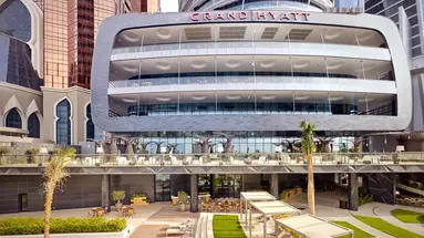 Grand Hyatt Abu Dhabi Hotel & Residences – Emirates Pearl