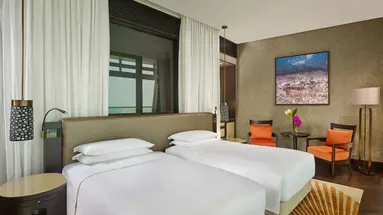 Grand Hyatt Abu Dhabi Hotel & Residences – Emirates Pearl