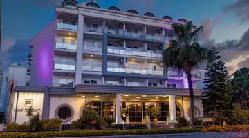 Grand Ideal Premium Hotel