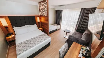 Grand Ideal Premium Hotel