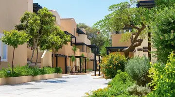 GRAND LEONIKI RESIDENCE