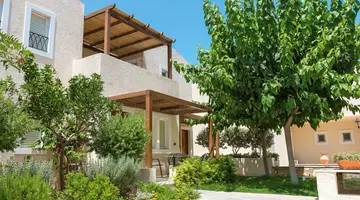 GRAND LEONIKI RESIDENCE