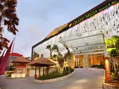 Grand Mega Resort & Spa